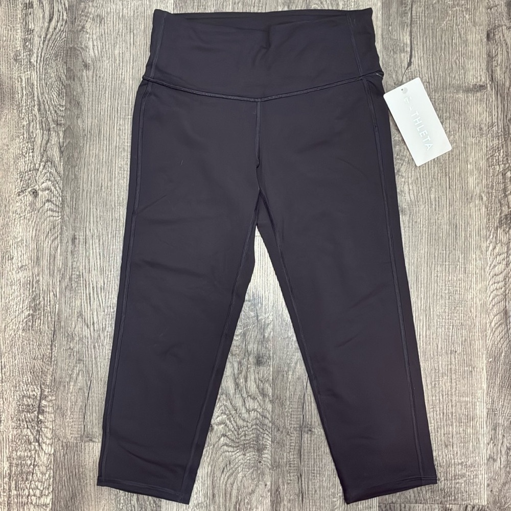 NWT Athleta High Rise Chaturanga Capri ✧ Black ✧ Size S